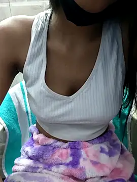 Snapshot of Aradhna_cute chatting on February 2025 07:04:02 AM Aradhna cute online show from February 2025 07:04:02 AM