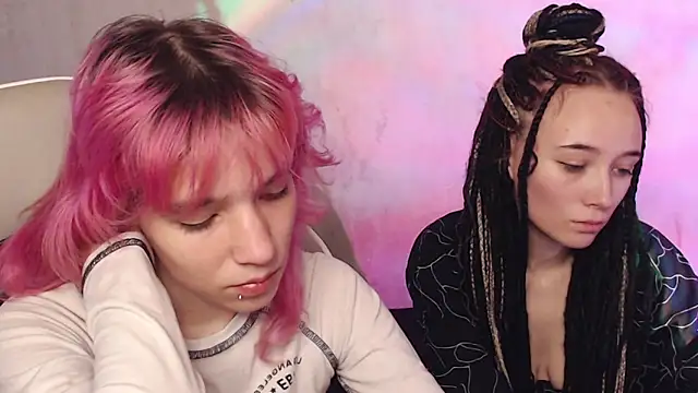 Robin yourss online show from November 2025 10:21:01 AM