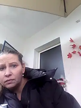 Mrs-Luder online show from March 2026 01:36:02 PM