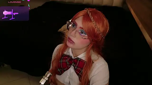 Megan mooree  online show from October 2025 01:29:01 PM