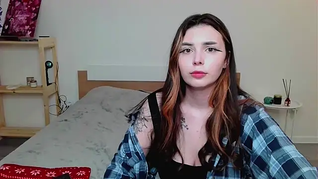 Snapshot of peaachybabe__ chatting on March 2025 01:43:01 AM peaachybabe   online show from March 2025 01:43:01 AM