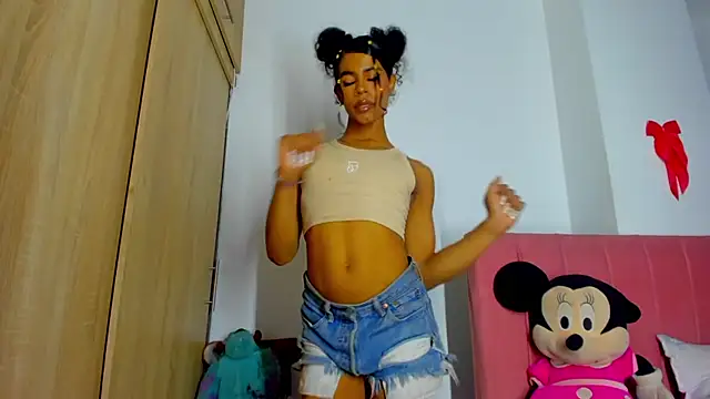 Snapshot of bloom444 chatting on December 2024 10:13:01 AM bloom444 online show from December 2024 10:13:01 AM