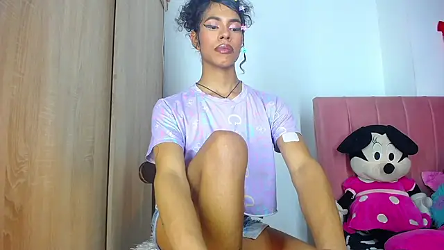 Snapshot of bloom444 chatting on January 2025 12:47:02 PM bloom444 online show from January 2025 12:47:02 PM