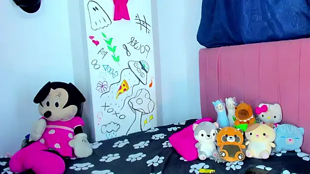 Snapshot of bloom444 chatting on September 2025 10:43:01 PM bloom444 online show from September 2025 10:43:01 PM