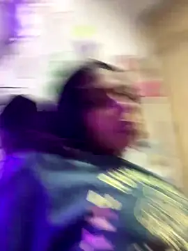 Snapshot of bloom444 chatting on November 2025 02:46:02 AM bloom444 online show from November 2025 02:46:02 AM