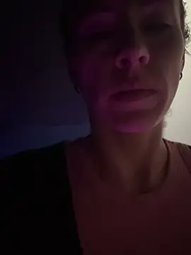 Naughty pussy2cum online show from March 2025 08:40:01 AM