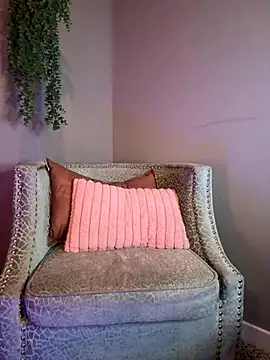 Naughty pussy2cum online show from September 2025 07:02:02 AM