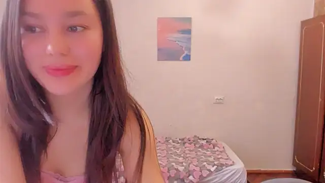 Snapshot of LunaXmii chatting on March 2025 06:16:02 AM LunaXmii online show from March 2025 06:16:02 AM