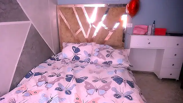 hannamour online show from October 2025 10:19:01 PM