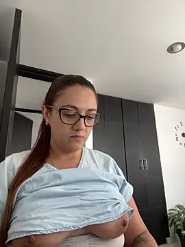 Shianrose online show from February 2025 07:26:01 PM