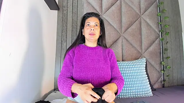 JaylaScott   online show from February 2026 11:50:01 AM