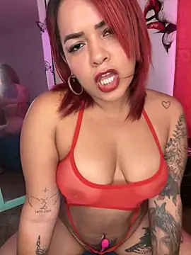 EmmaHot online show from April 2026 09:56:01 PM