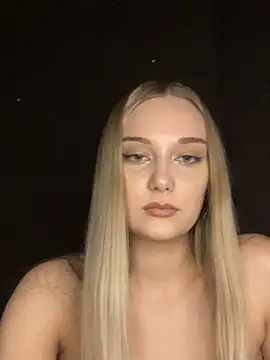 Snapshot of Alisa_Rise chatting on February 2025 04:42:02 PM Alisa Rise online show from February 2025 04:42:02 PM