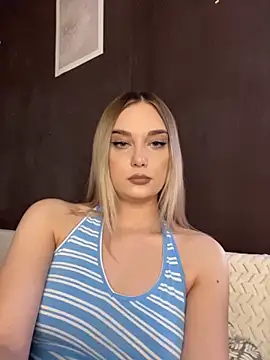 Alisa Rise online show from March 2026 01:36:01 PM