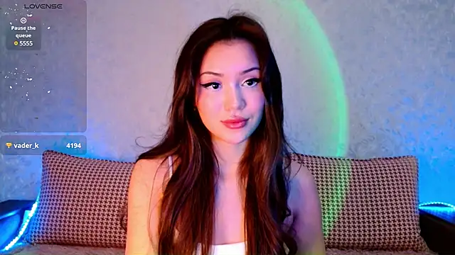 Min Jee  online show from February 2025 05:38:01 AM