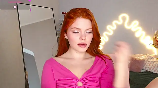 Red  Candy online show from January 2025 10:08:02 AM