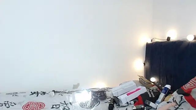 Bitsy Messy online show from December 2024 06:32:02 AM