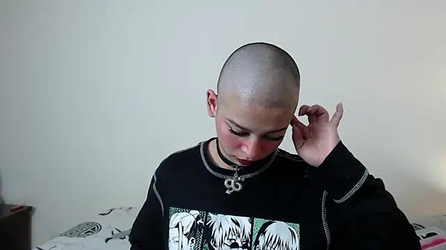 Bitsy Messy online show from December 2024 09:18:02 AM