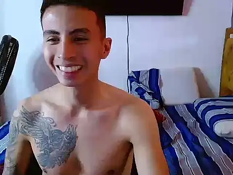 Snapshot of Velk_hot chatting on June 2026 01:16:02 PM Velk hot online show from June 2026 01:16:02 PM