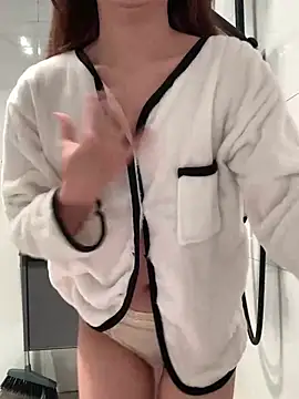 Aimeil online show from January 2025 12:20:02 PM