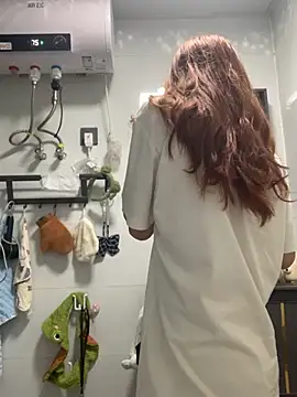 Aimeil online show from September 2025 03:28:02 PM