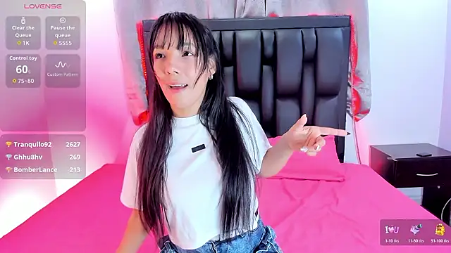 LuciaMoretti  online show from March 2026 03:12:01 AM