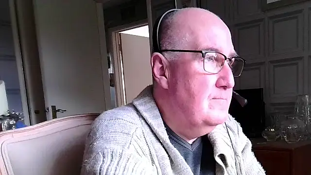 Adamdaddybear online show from March 2025 02:22:01 PM