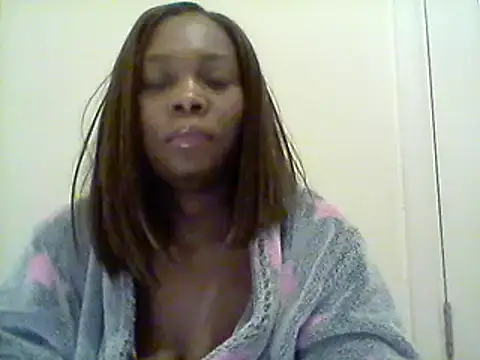 Snapshot of AfricanBeautyX chatting on December 2024 07:25:02 PM AfricanBeautyX online show from December 2024 07:25:02 PM