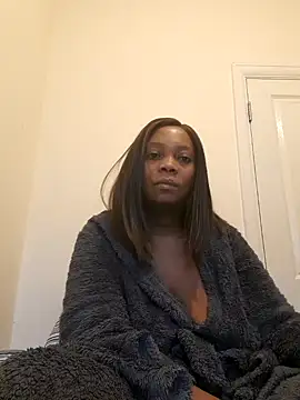 Snapshot of AfricanBeautyX chatting on December 2024 02:12:01 PM AfricanBeautyX online show from December 2024 02:12:01 PM