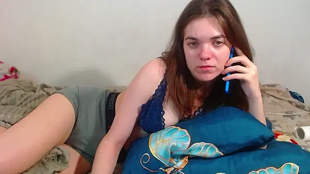 Snapshot of SallyMkn chatting on April 2026 04:21:02 PM SallyMkn online show from April 2026 04:21:02 PM