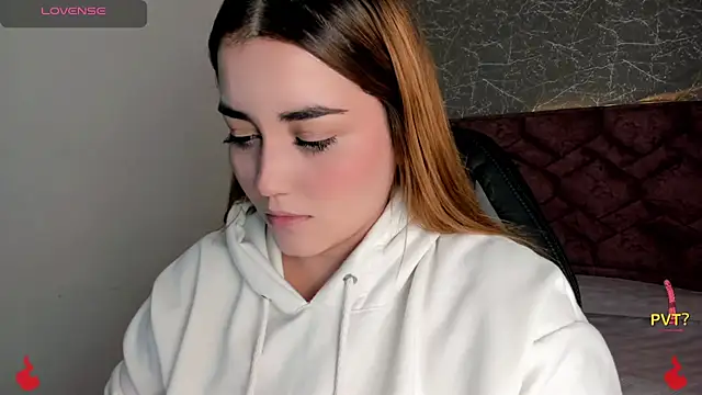 Lucia star   online show from January 2025 07:50:02 PM