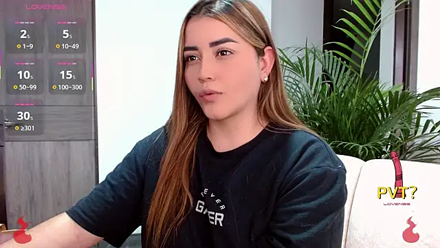 Lucia star   online show from November 2025 07:12:02 PM