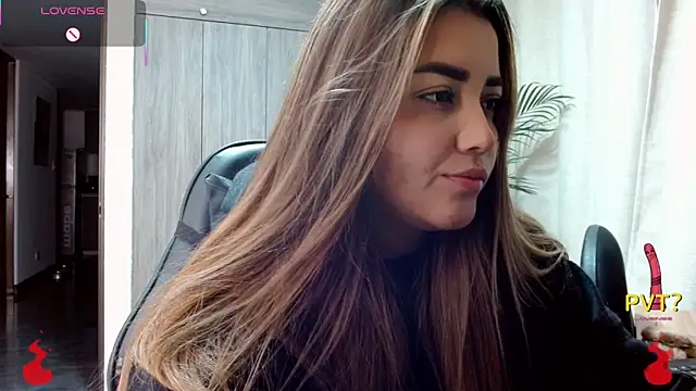 Lucia star   online show from February 2026 12:36:01 AM