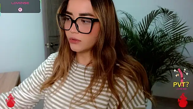 Lucia star   online show from April 2026 10:34:02 PM