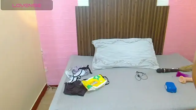 Angelica Blue online show from September 2025 04:34:02 PM