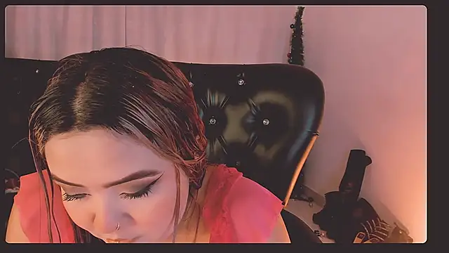 Agatha humidity online show from March 2025 04:14:02 AM