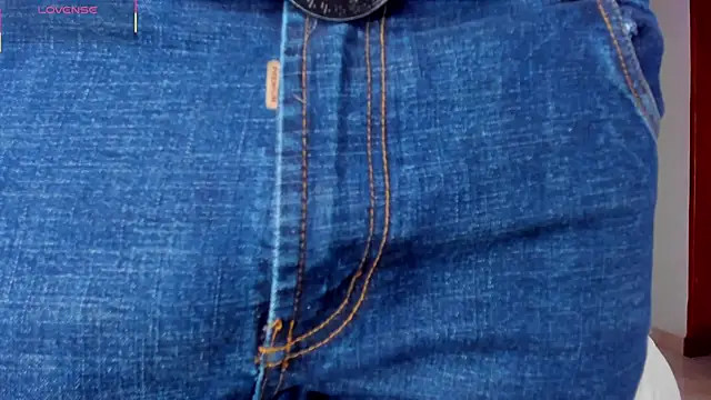 Latrellx7 online show from April 2026 03:42:01 AM