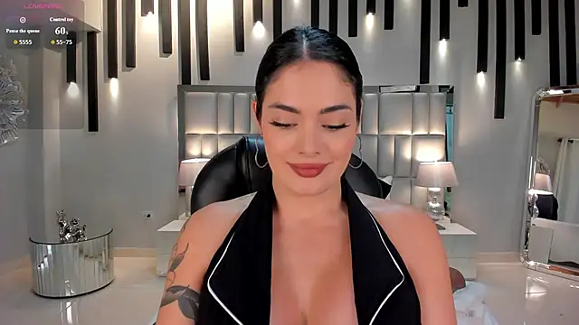 GiaFerrara online show from December 2025 08:06:01 PM