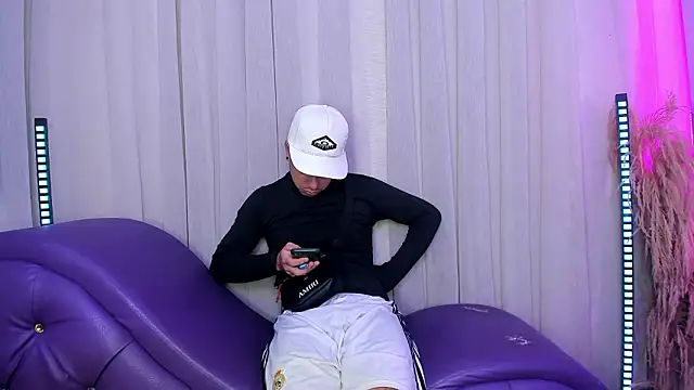 Yourslust  online show from February 2026 12:08:02 PM