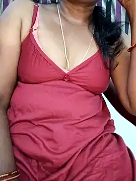 Snapshot of Indiandolly23 chatting on March 2025 04:24:02 PM Indiandolly23 online show from March 2025 04:24:02 PM