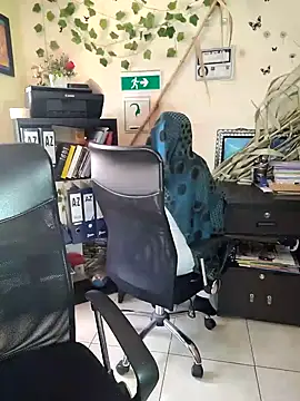 Snapshot of NAJWA-ARAB chatting on December 2024 02:22:02 PM NAJWA-ARAB online show from December 2024 02:22:02 PM