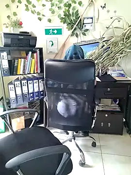 Snapshot of NAJWA-ARAB chatting on January 2025 05:31:02 PM NAJWA-ARAB online show from January 2025 05:31:02 PM