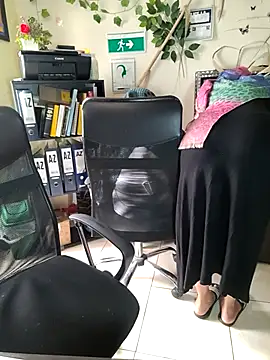 Snapshot of NAJWA-ARAB chatting on February 2025 05:20:02 PM NAJWA-ARAB online show from February 2025 05:20:02 PM