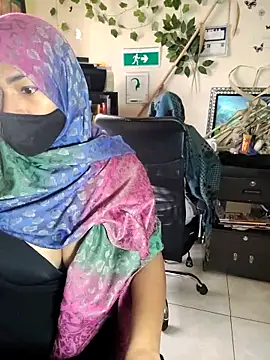 Snapshot of NAJWA-ARAB chatting on February 2025 02:25:02 PM NAJWA-ARAB online show from February 2025 02:25:02 PM