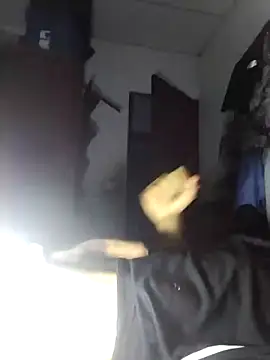 Snapshot of Alexander1321urhr chatting on December 2024 01:43:01 AM Alexander1321urhr online show from December 2024 01:43:01 AM