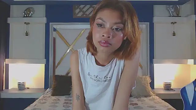 Perla prg online show from February 2025 10:22:01 PM