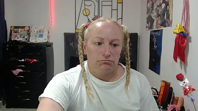 Snapshot of emperabigbootybigass chatting on May 2026 04:04:02 PM emperabigbootybigass online show from May 2026 04:04:02 PM