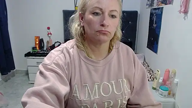 Snapshot of emperabigbootybigass chatting on May 2026 01:13:01 AM emperabigbootybigass online show from May 2026 01:13:01 AM
