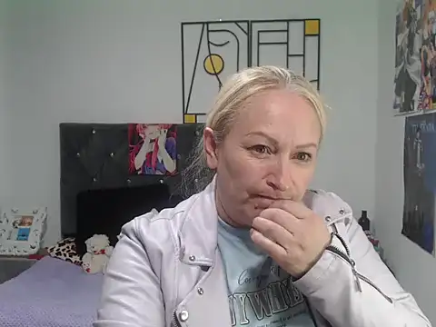 Snapshot of emperabigbootybigass chatting on June 2026 12:20:02 PM emperabigbootybigass online show from June 2026 12:20:02 PM