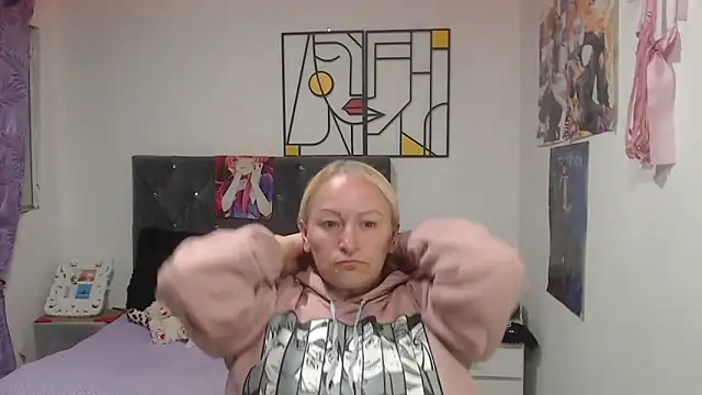 Snapshot of emperabigbootybigass chatting on June 2026 12:28:02 PM emperabigbootybigass online show from June 2026 12:28:02 PM